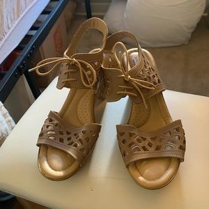 cute nude short wedge/ heels